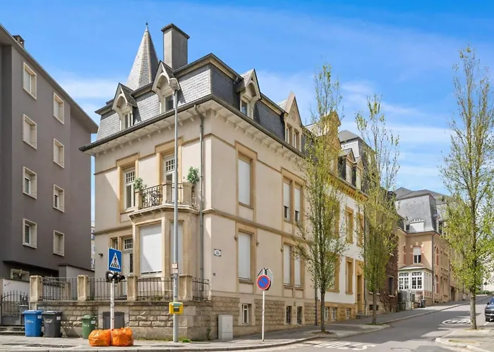 Spacious & Tranquil Rooms In Limpertsberg