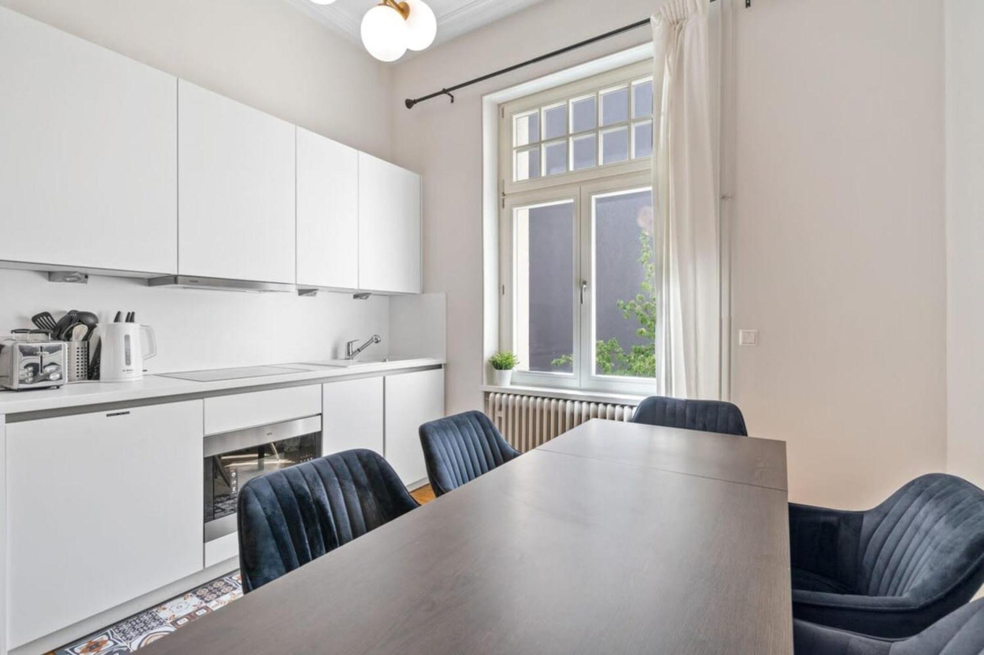 Homestay Spacious & Tranquil In Limpertsberg